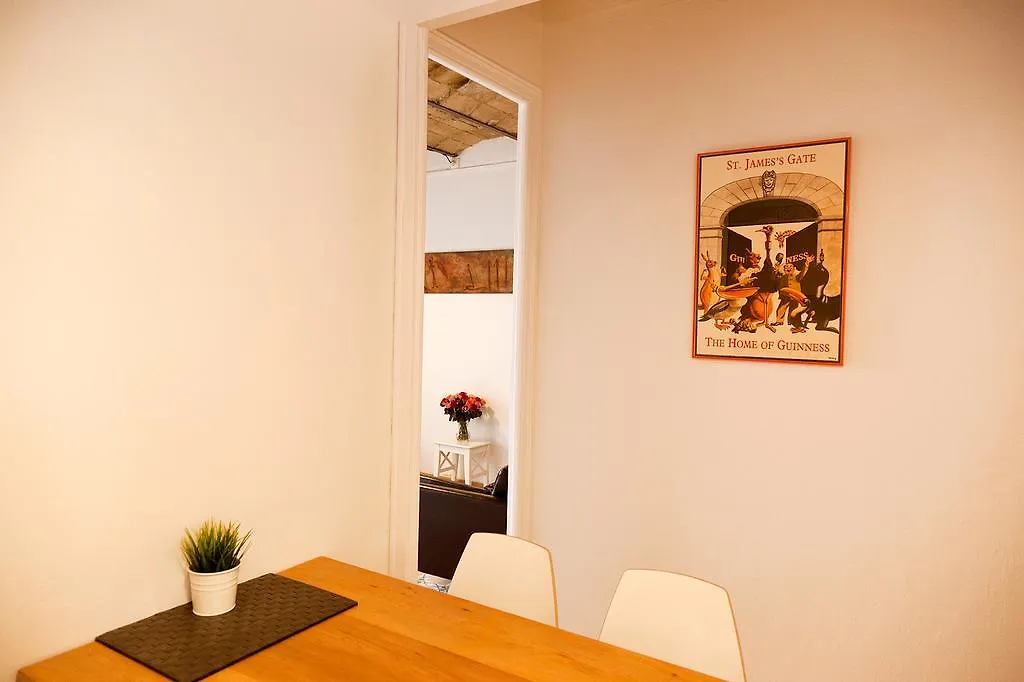 Piso En Poblesec Lejlighed Barcelona